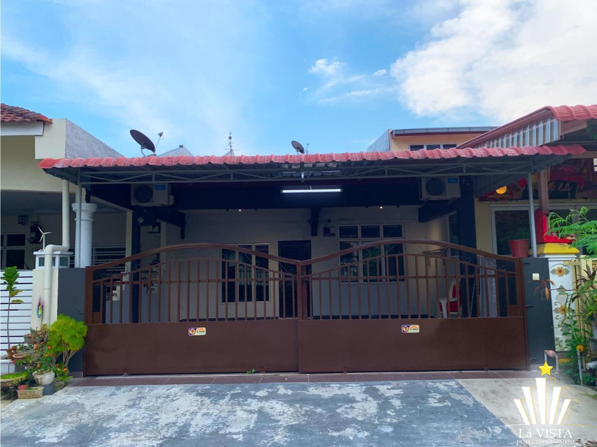 Malim Melaka Homestay Экстерьер фото