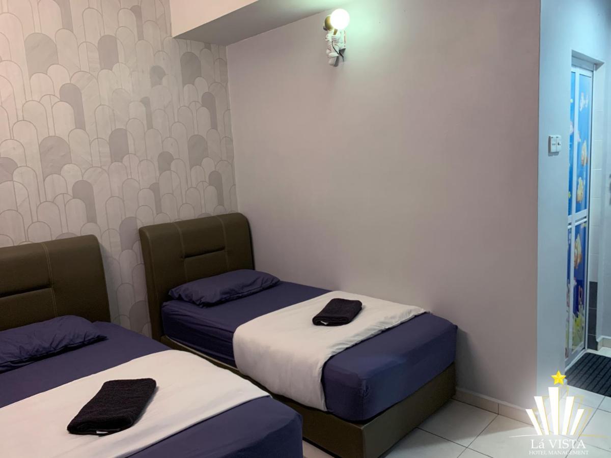 Malim Melaka Homestay Экстерьер фото